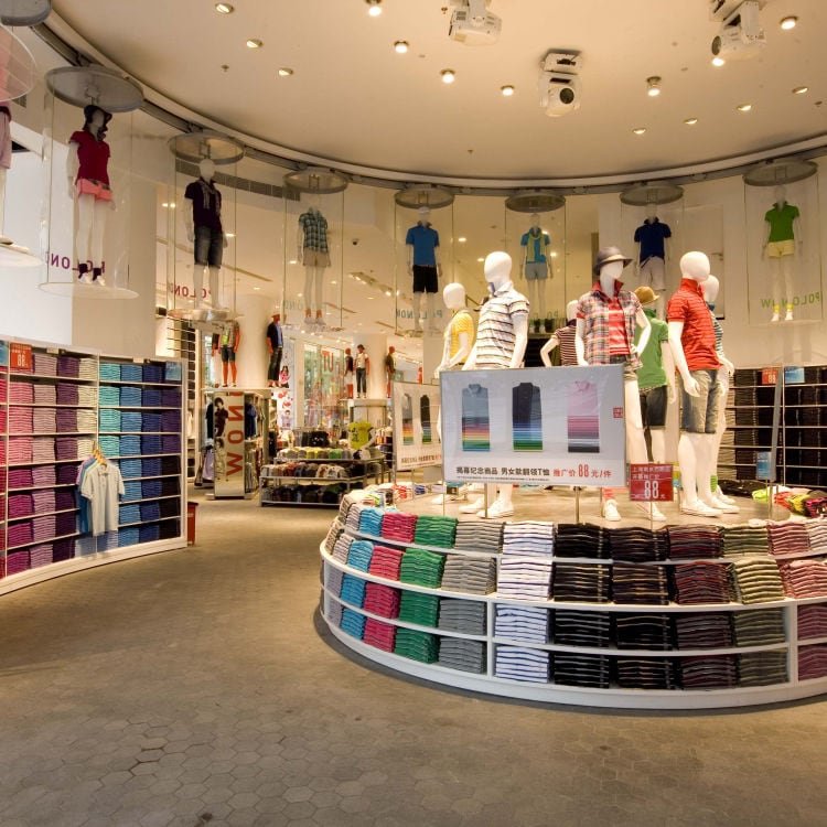 Uniqlo - Photo 2