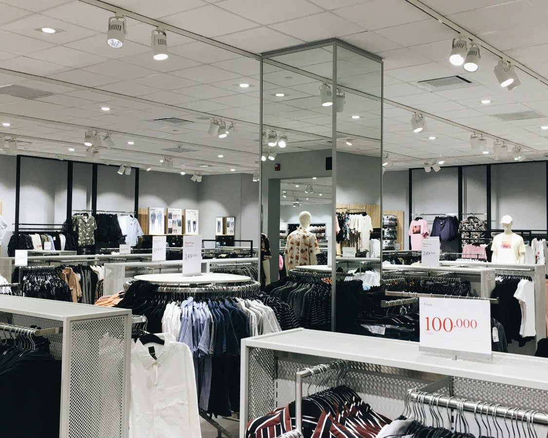 H&M - Photo 2